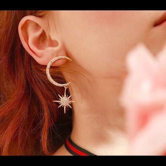 💎A043💎 *New Diamond Moon Star Drop Earrings - Picture 4 of 6